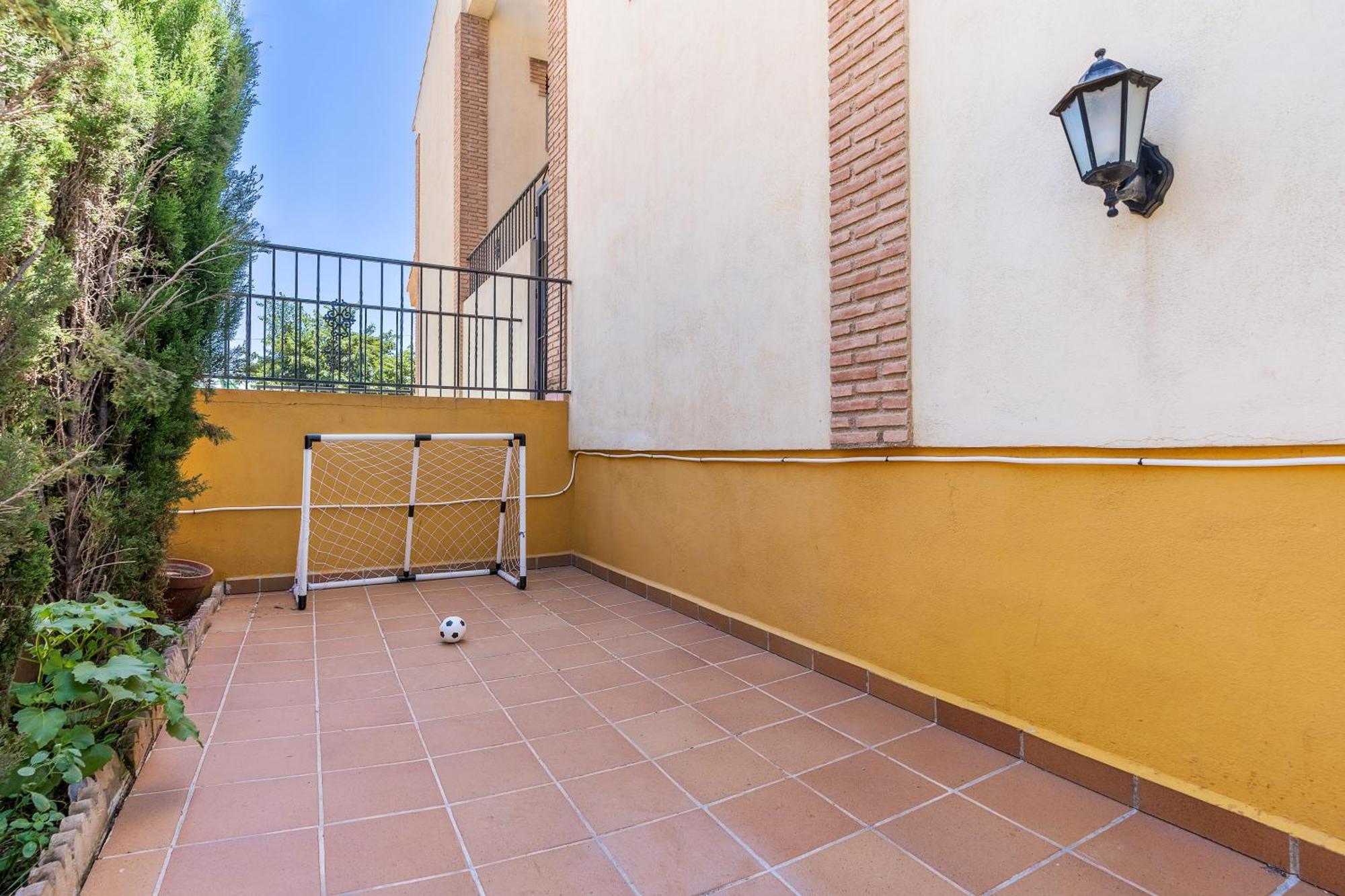La Casa Del Abuelo Villa Cullar Vega Exterior photo
